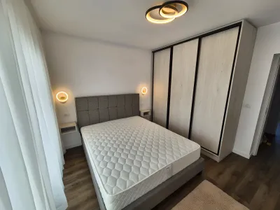 dormitor cu pat matrimonial inchiriere apartament Sector 3 București